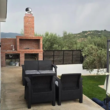 Aleksander Family House With Pool & Bbq * Fier