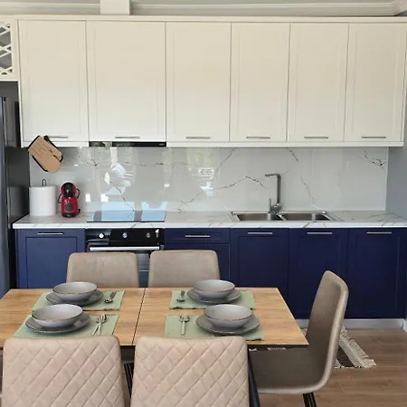 Aleksander Family House With Pool & Bbq فيلة